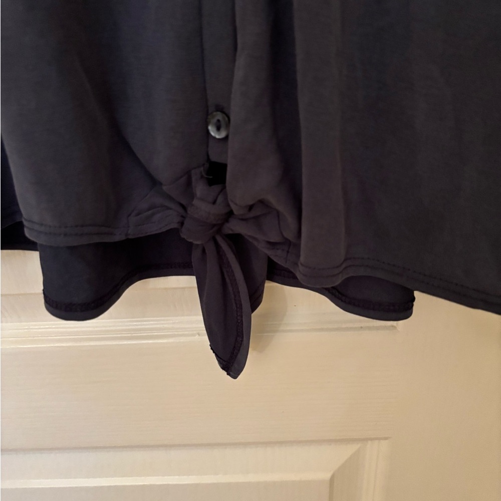 Green Envelope Button-Down Top, Like New - image 3